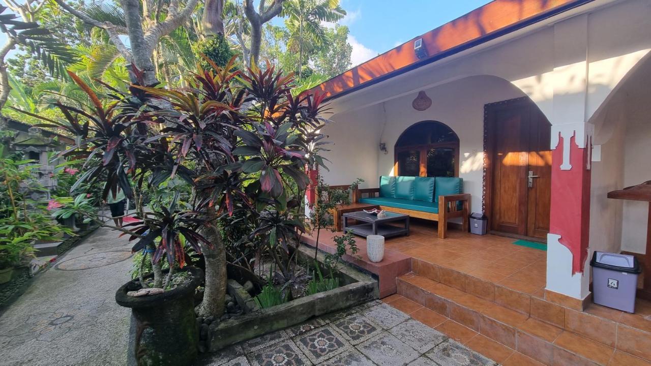 Catra Homestay Beach Apartments Candidasa Eksteriør bilde